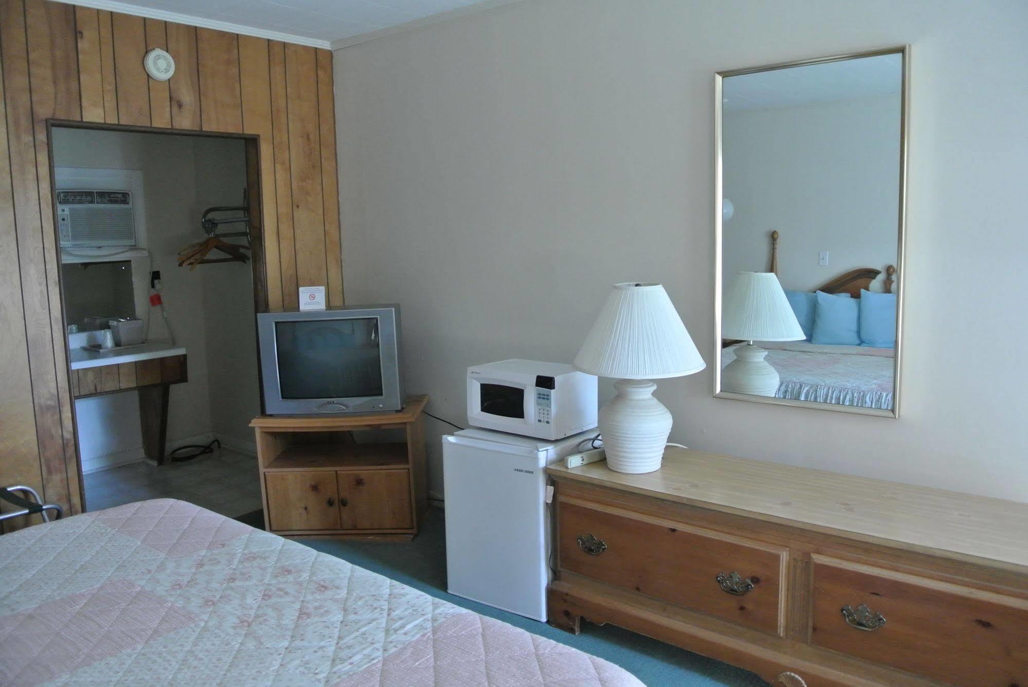 Rosewood 3* Bryson City
