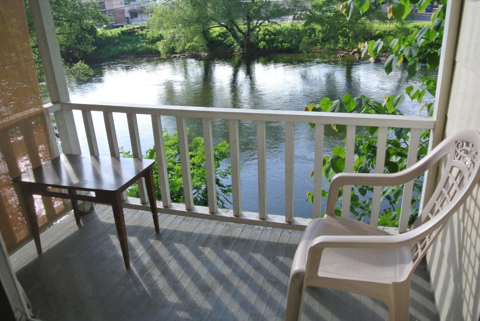 Rosewood 3* Bryson City